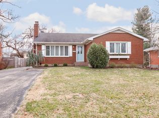 3616 Hillsboro Rd, Saint Matthews, KY 40207