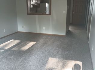 4807 10th Ave APT 4, Kenosha, WI 53140