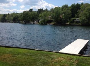 55 6th St, Brimfield, MA 01010