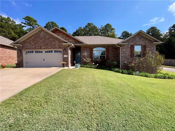 4108 N Hartford Ave, Russellville, AR 72802