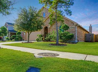 9818 Clanton Pines Dr, Humble, TX 77396