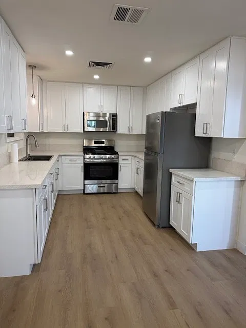 4 bed, 1750 sqft, $2,200 — Photo 4