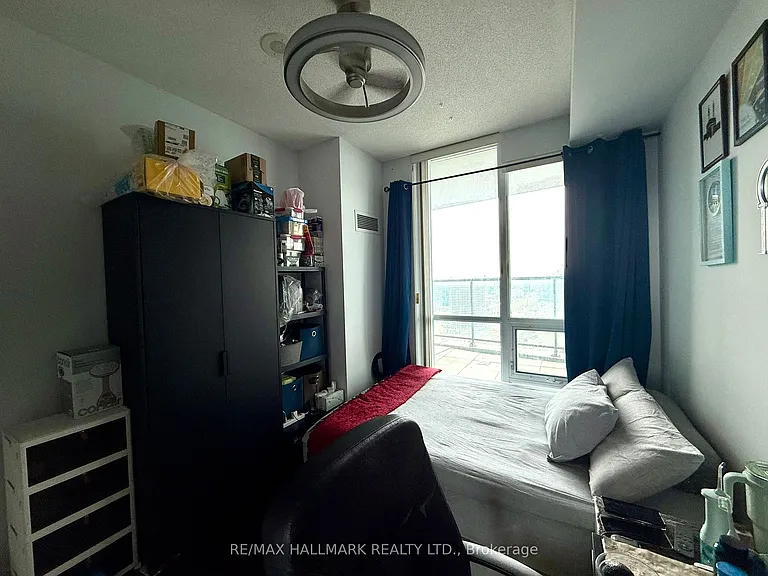 16 Yonge St #3803 — Photo 7