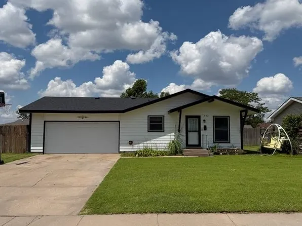 725 Wilson St, Great Bend, KS 67530