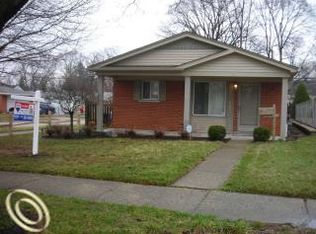 6090 Nightingale St, Dearborn Heights, MI