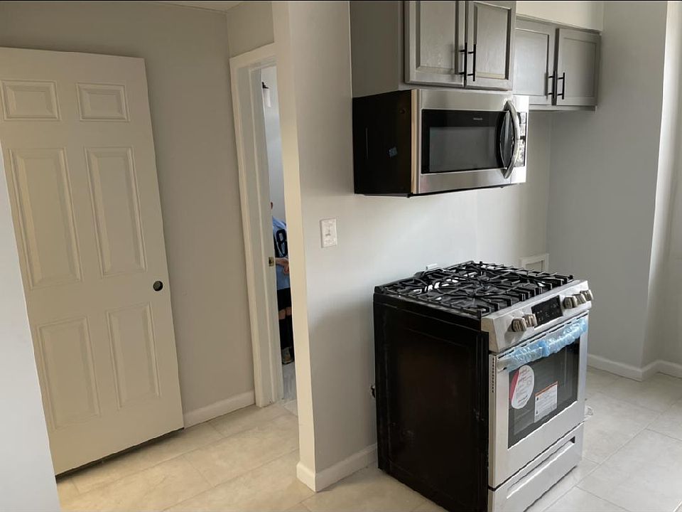 1st image of 819 Van Houten Ave Suite 2