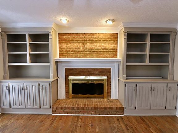 5th image of 611 Belgrave Ln