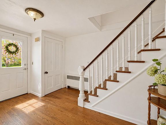2nd image of 1835 Jacob Road
