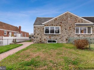 9108 Wooden Bridge Rd, Philadelphia, PA 19136