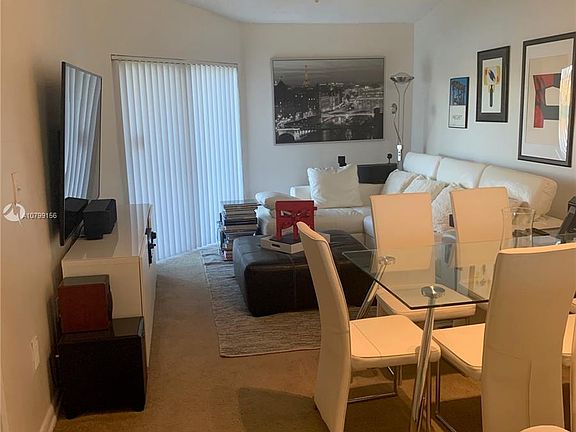 4th image of 9836 Nob Hill Ln #9836