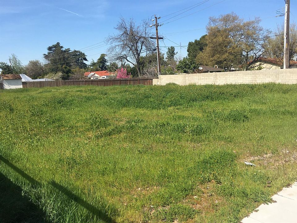 1st image of 423 N Peach Ave