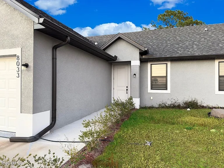 8033 Melody Cir — Photo 2