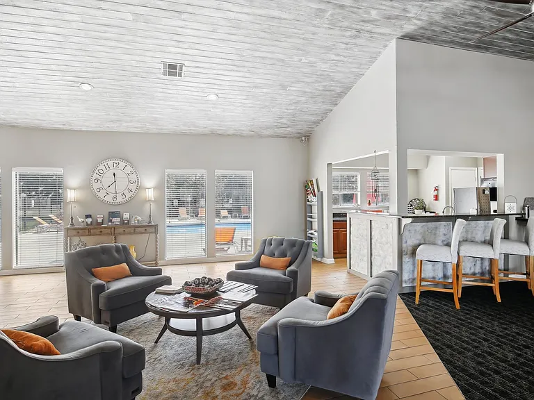 Rosehill Pointe — Photo 9