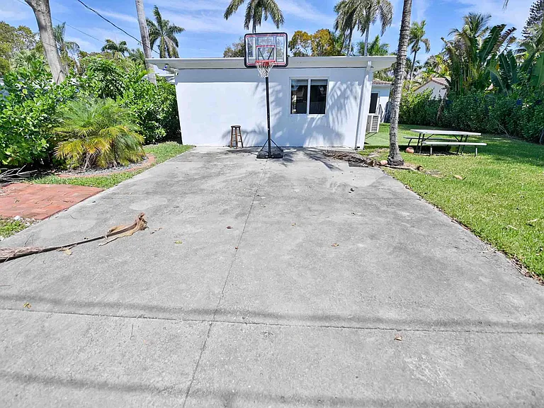 1532 Fletcher St — Photo 51