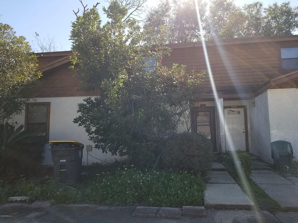 1st image of 7674 Melissa Ct N