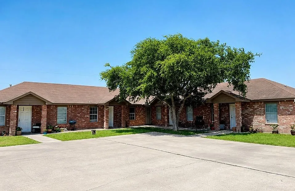 2 bed, 1.0 bath, 3588 sqft, $750 — Photo 1