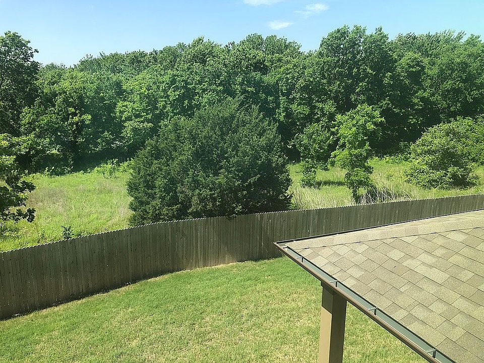 Peaceful Private Backyard