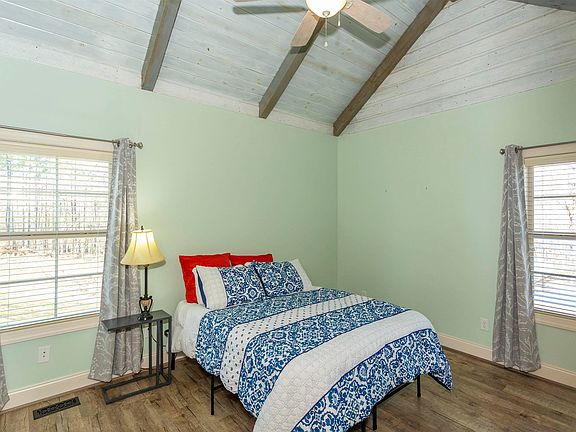 5th image of 316 Olivia Ln