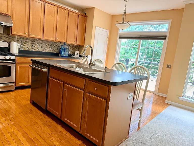 5272 Blue Sky Dr — Photo 8
