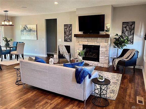 3rd image of 9089 Valdosta Way
