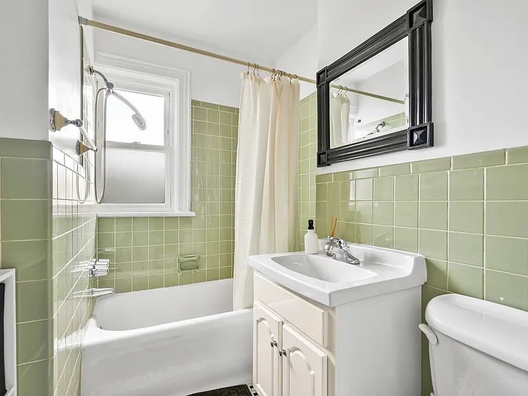21-17 28th St #HOME — Photo 13