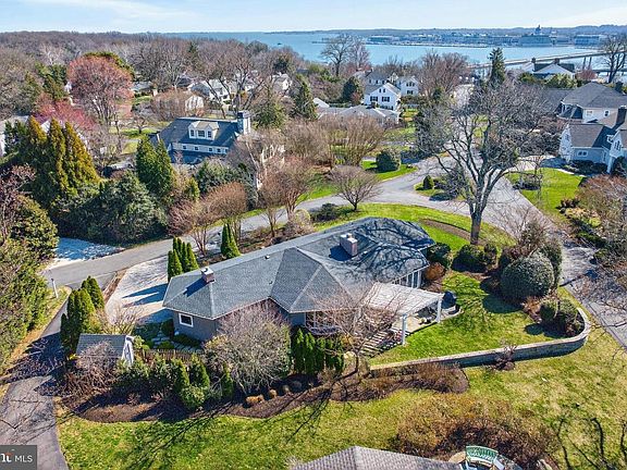 2nd image of 10 Carvel Rd