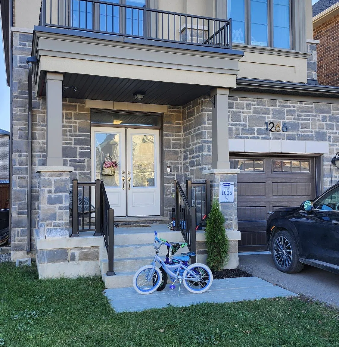 4 bed, $4,000 — Photo 1