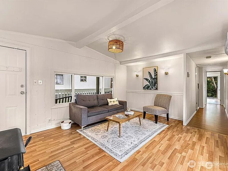 5th image of 316 W Lake Samish Drive #21