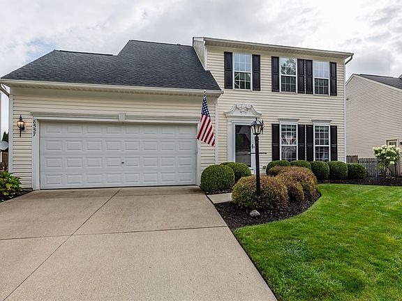 3rd image of 8557 Wayside Dr