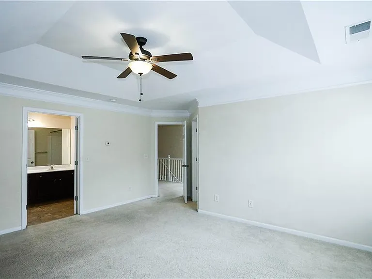 1187 Kendrew Pass — Photo 14