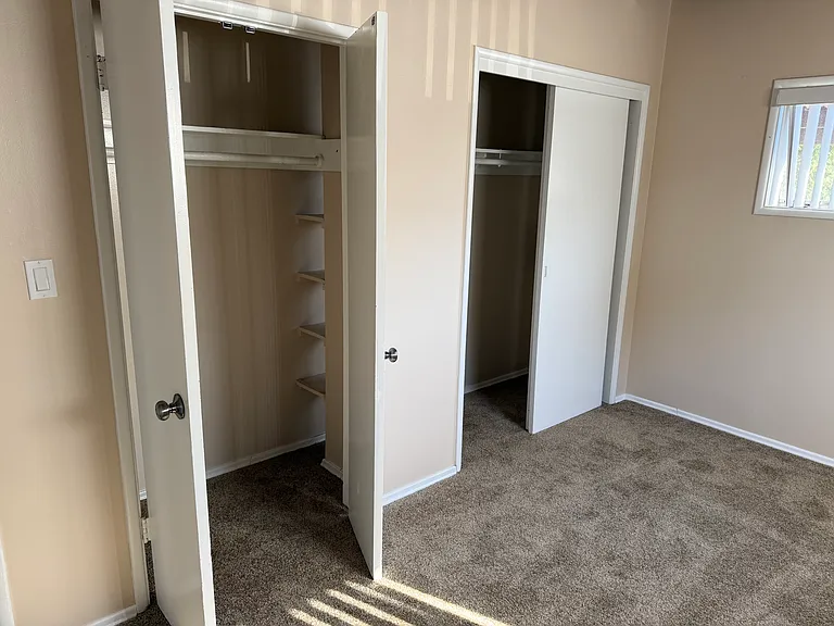 8040 La Jolla Shores Dr #E — Photo 13