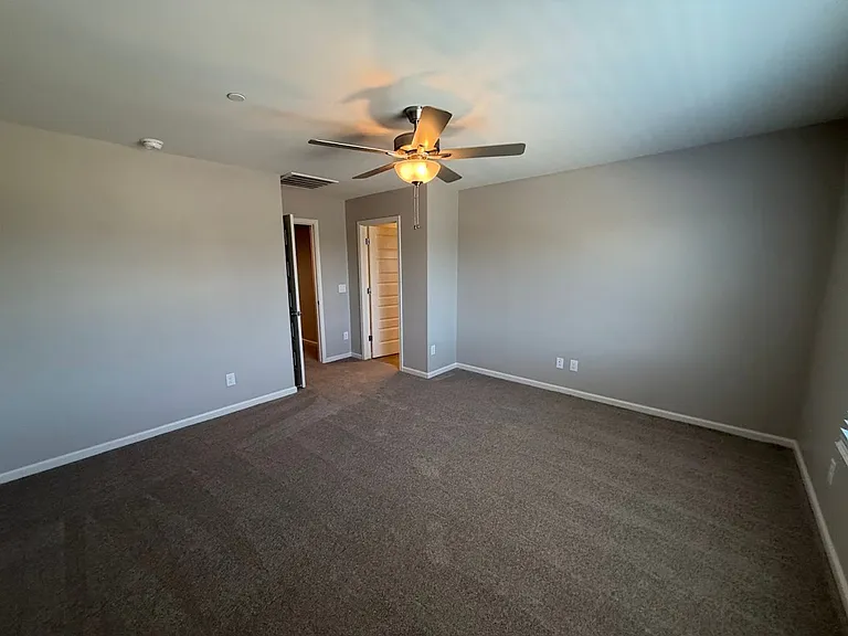 733 E Commonwealth Ave #22 — Photo 13