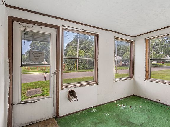 5th image of 1201 Rosney Ave
