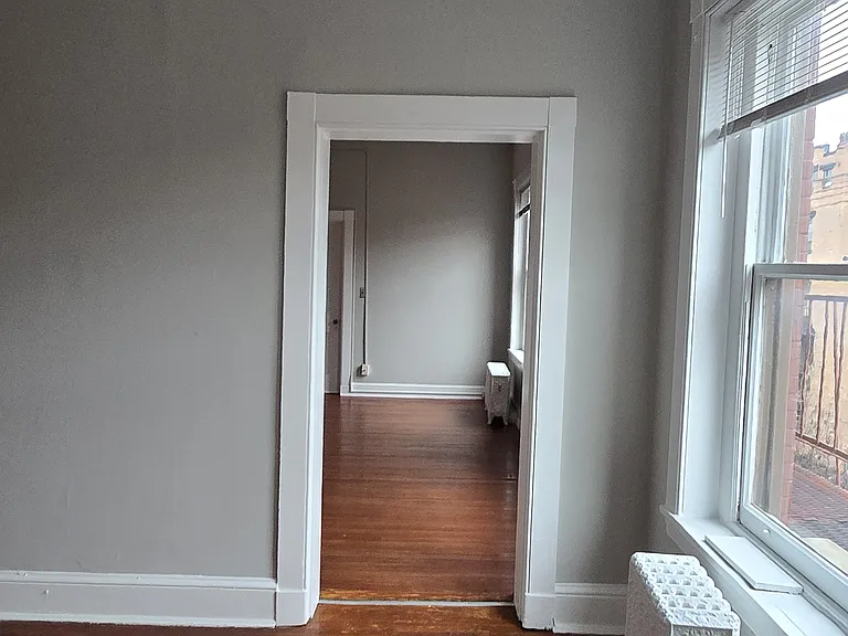 15 W Madison St #3M — Photo 5