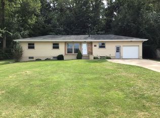 209 E 3rd Ave, Coal Valley, IL