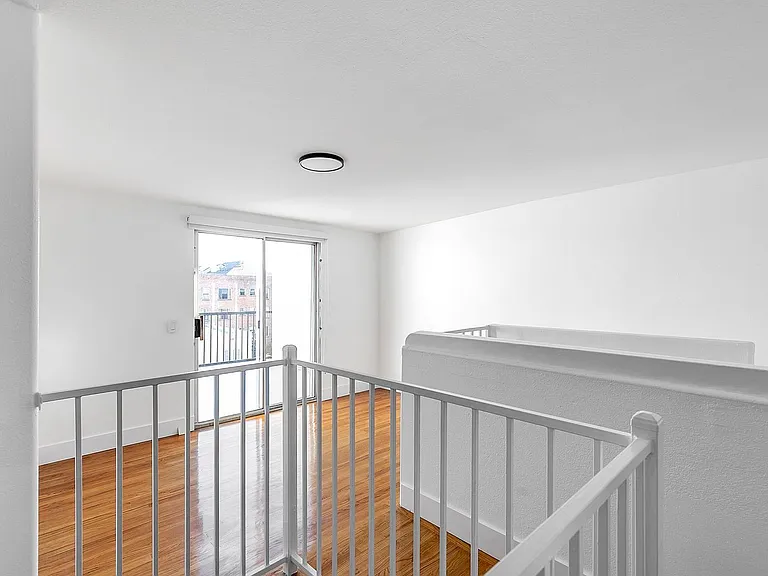 1827 N Wilcox Ave — Photo 11
