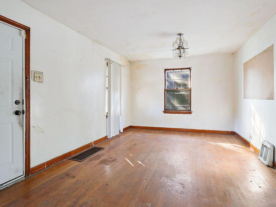 1st image of 10100 S Bensley Ave