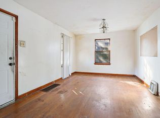 10100 S Bensley Ave, Chicago, IL