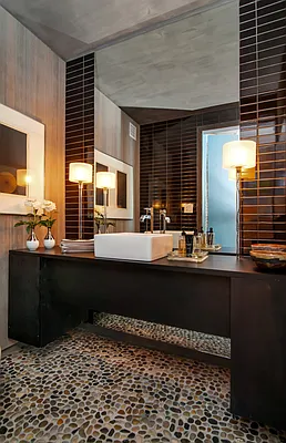 Sold by Compass | media 32