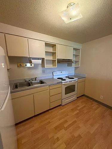 2124 Arthur St Photo 1