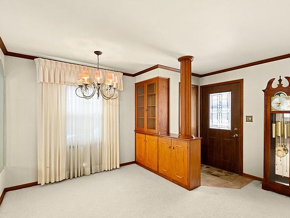 2nd image of 559 Fairoaks Blvd