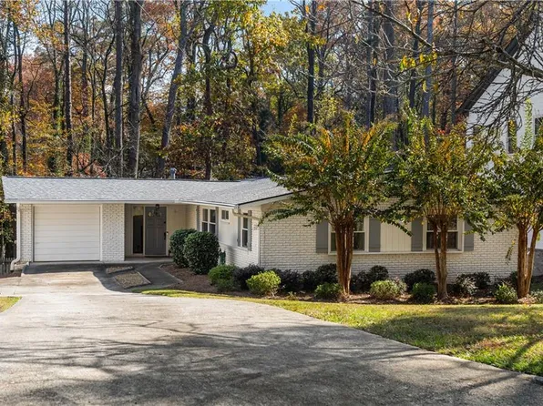 3648 Woodstream Cir NE, Atlanta, GA 30319