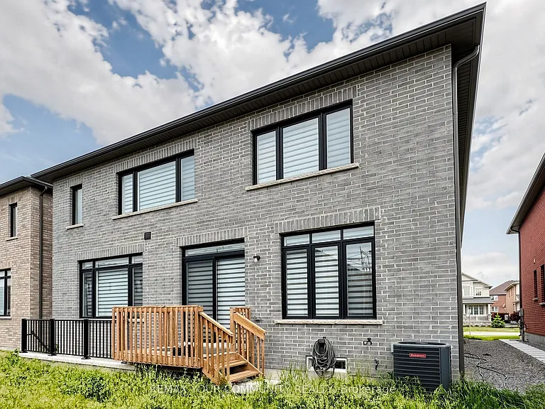 105 Halldorson Ave — Photo 46