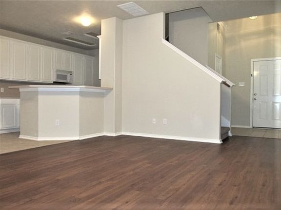4th image of 3203 Palston Bend Ln