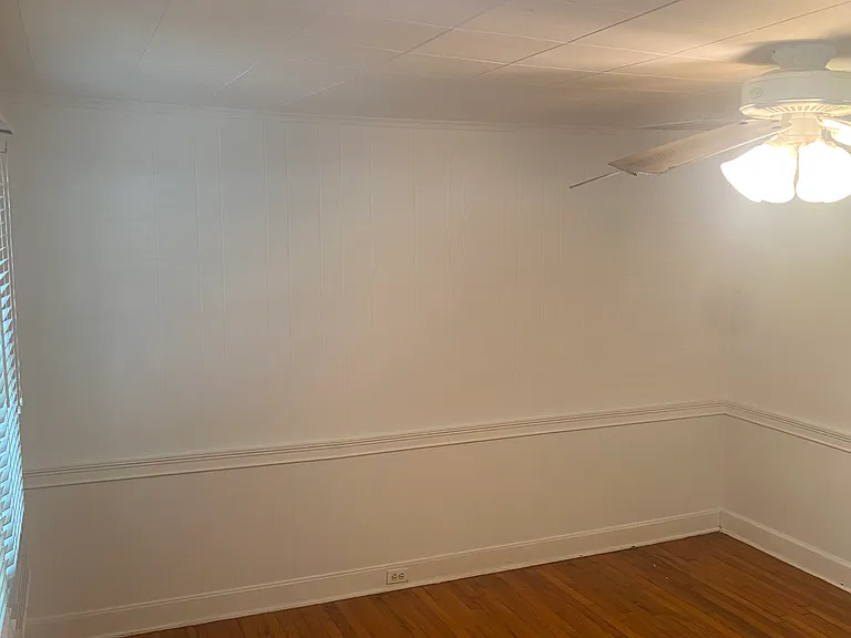 836 Macarthur St — Photo 2