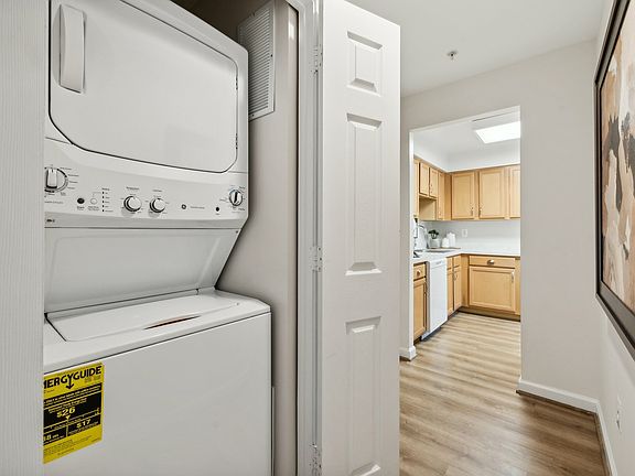 4th image of 5550 Columbia Pike APT 423