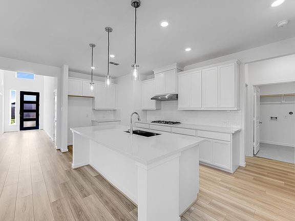 3rd image of 21810 Erskine Peaks Pl