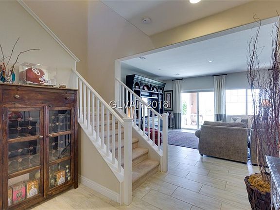 5th image of 932 Twilight Peak Ave