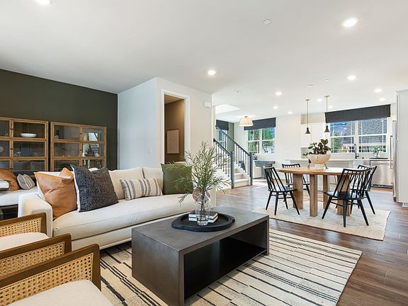 4th image of 326 E Park Street Model Unit F1