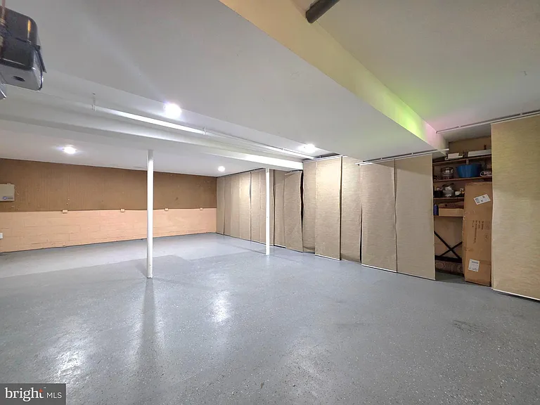 2215 Collingwood Rd — Photo 40